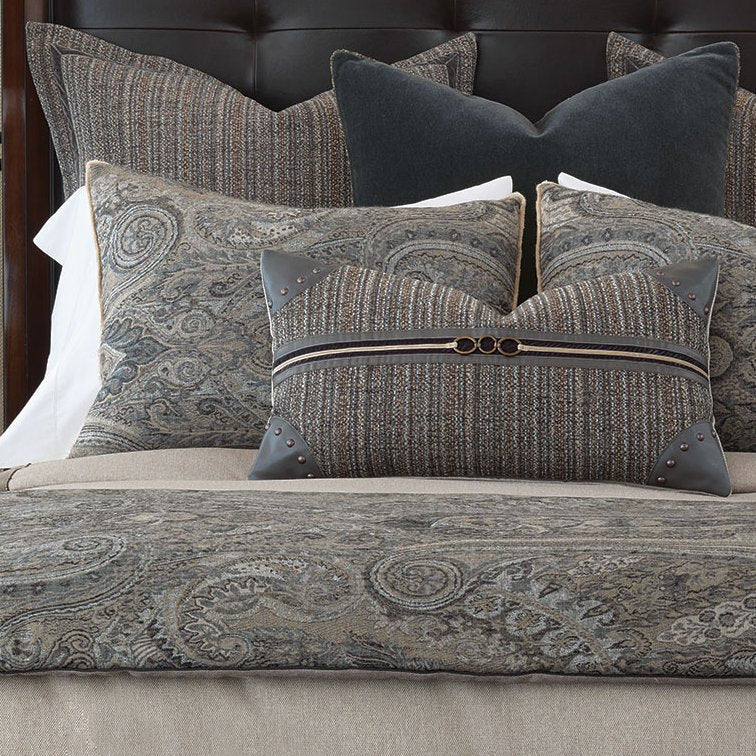 Saratoga Sophisticate Luxury Bedding Collection